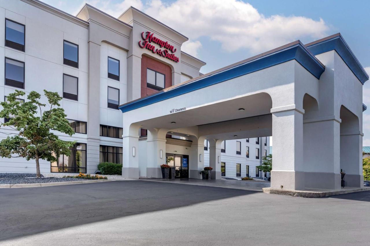 Hampton Inn & Suites Louisville East Екстериор снимка